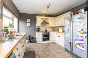 Kitchen- click for photo gallery